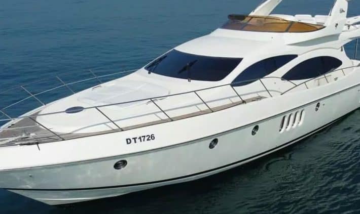 68 Azimut Princess sailing