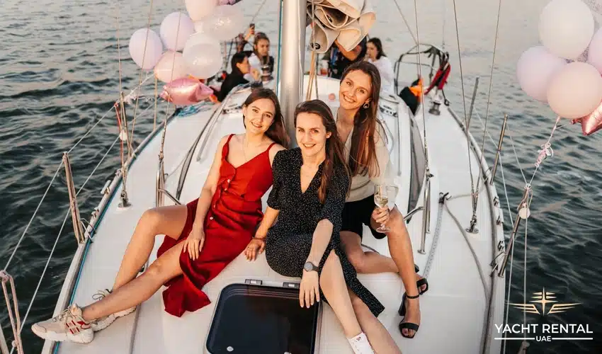 How to rent a yacht for a party